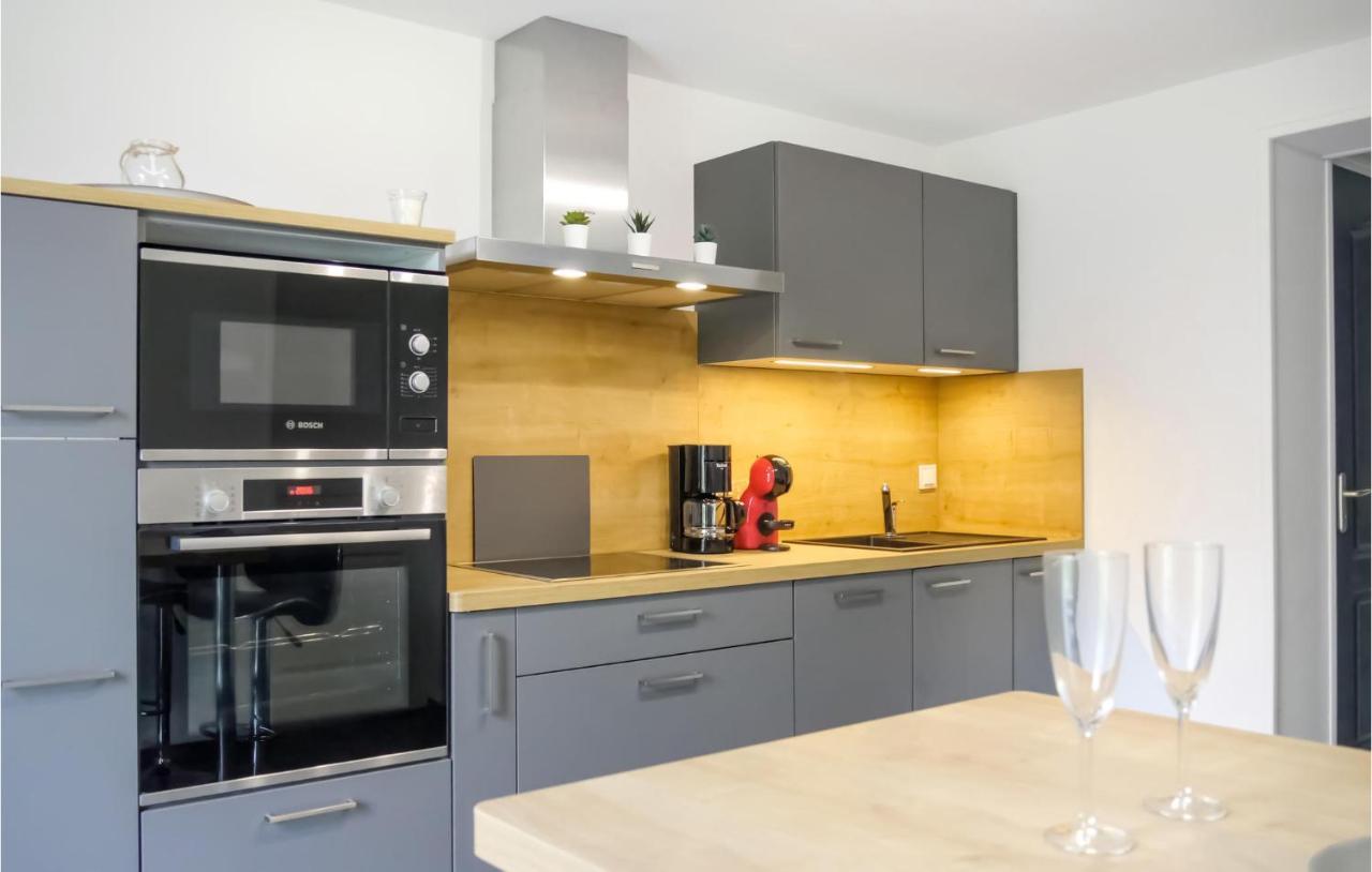 Gorgeous Apartment In Pirou With Kitchen Екстериор снимка